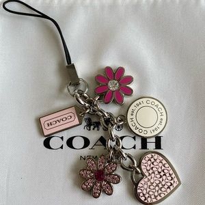 NEW COACH KEY CHAIN PURSE CHARM FOB FLOWERS HEART SWAROVSKI CRYSTALS PINK SILVER